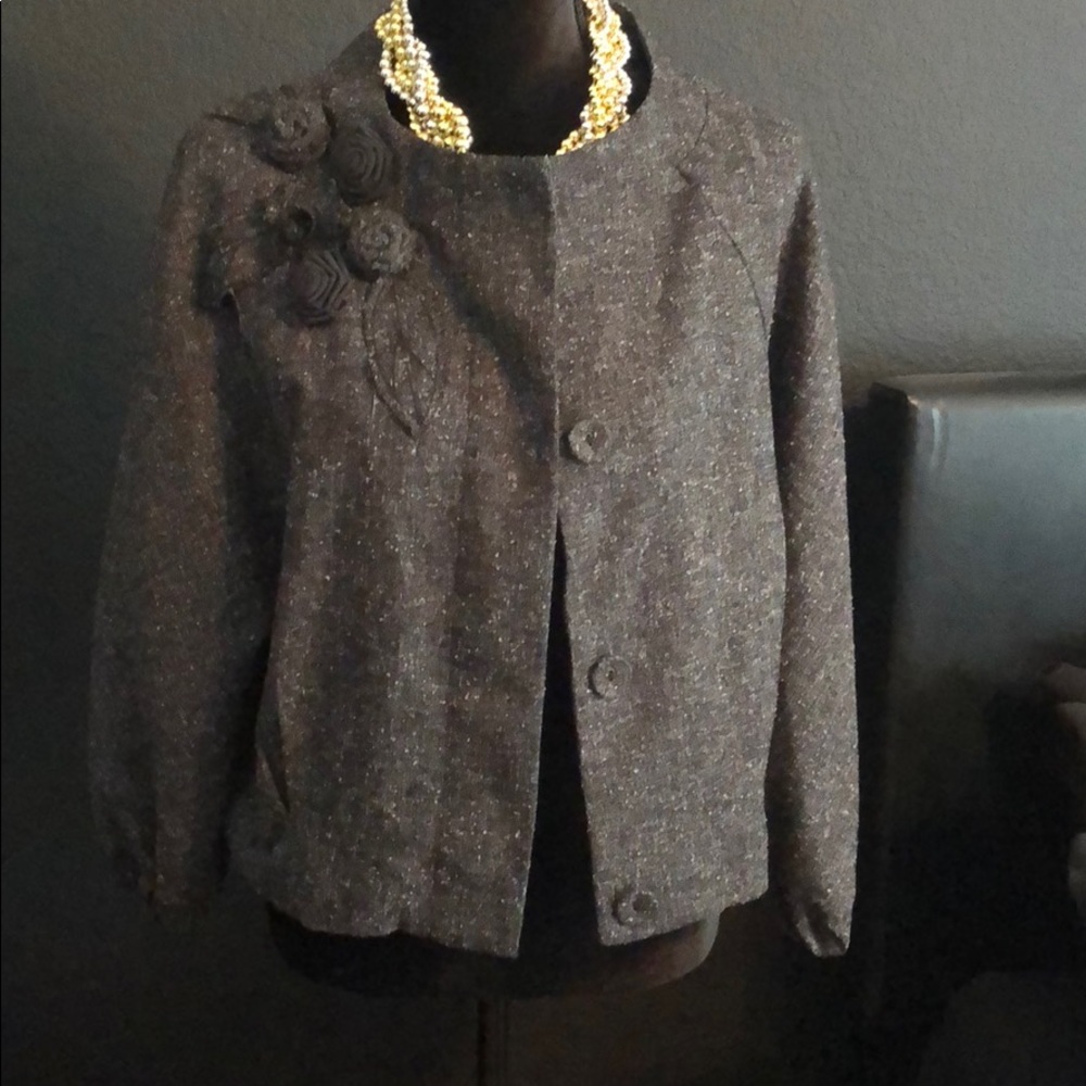 Elle suit jacket